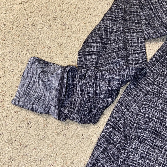 Lululemon running top - Picture 4 of 5